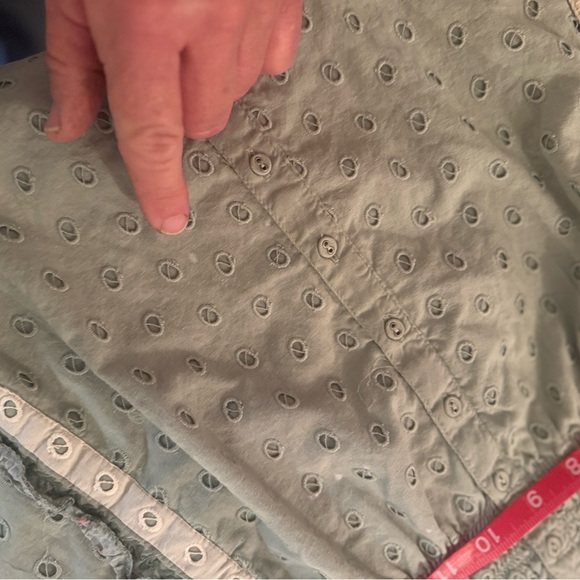 Forever that Girl Adorable Eyelet Top - Picture 5 of 7